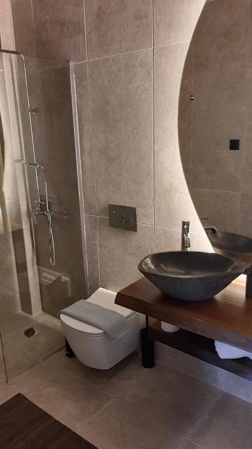 Leone Suites 纳弗帕克托斯 外观 照片
