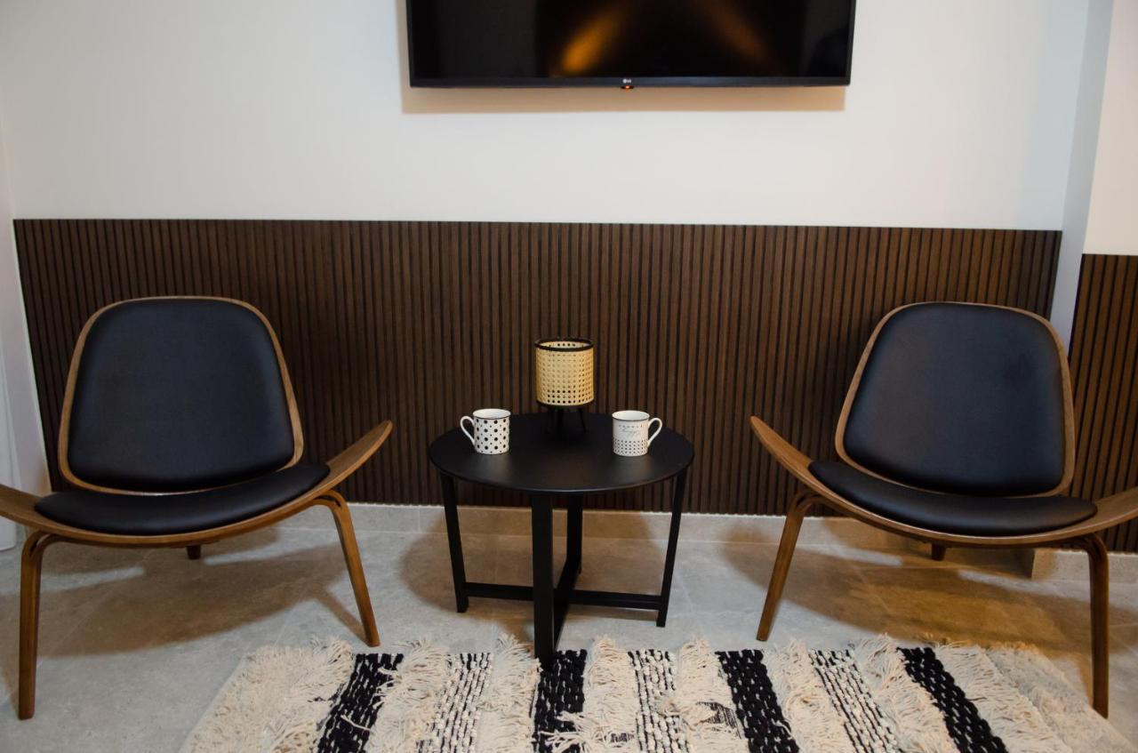 Leone Suites 纳弗帕克托斯 外观 照片